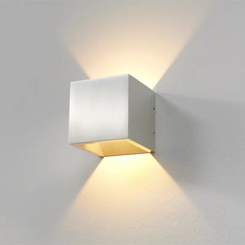 Beperkte Voorraad Artdelight Wandlamp Cube - Aluminium